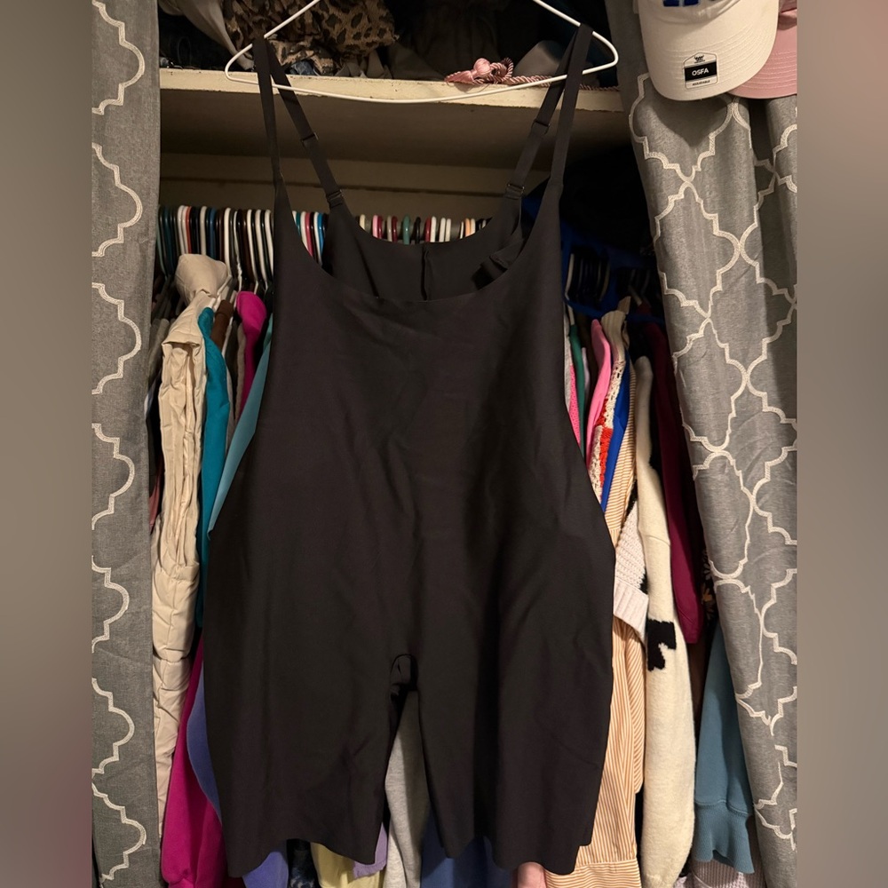 NWT SKIMS Black Open Bust Bodysuit